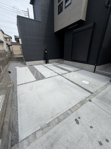 27/30 駐車場