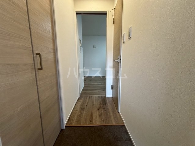 14/30 玄関