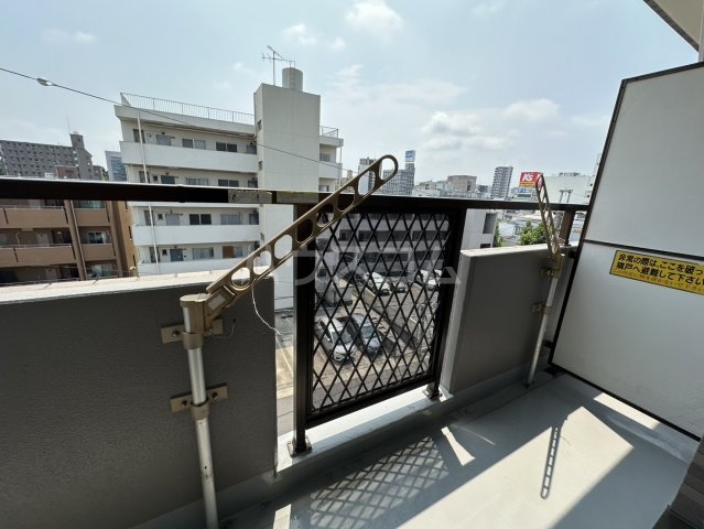 19/28 バルコニー