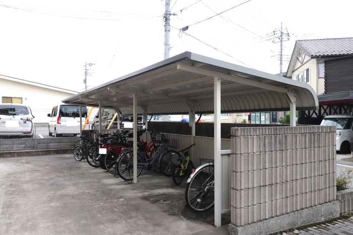 3/3 駐車場