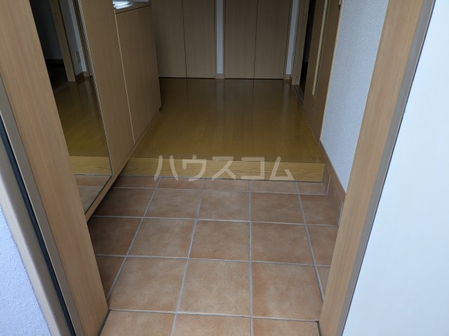 13/30 玄関