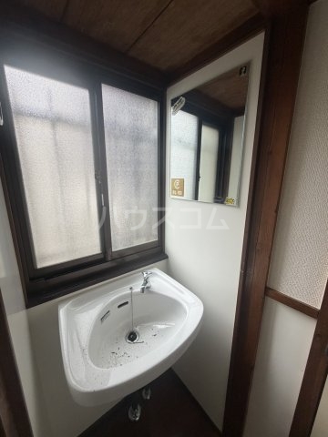 15/30 洗面