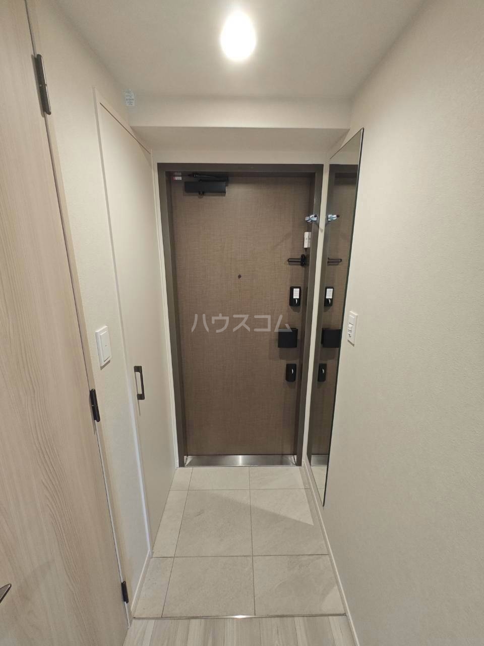 13/30 玄関