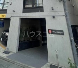 16/21 エントランス
