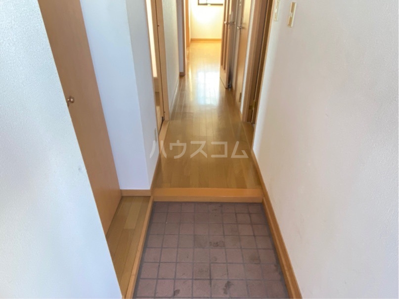 13/30 玄関