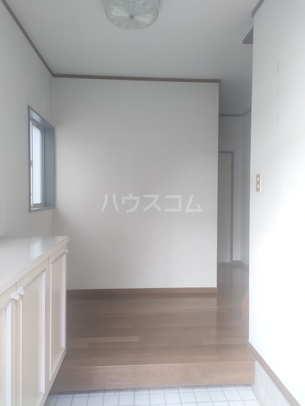 14/16 エントランス