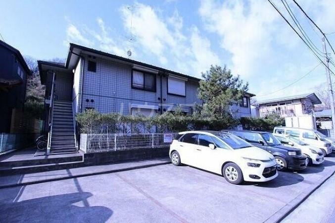 2/3 駐車場