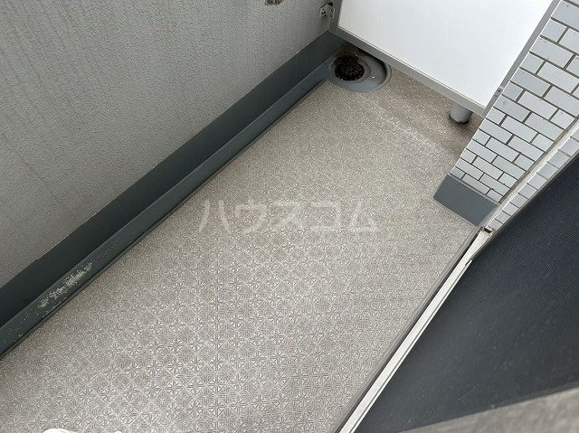 14/23 バルコニー