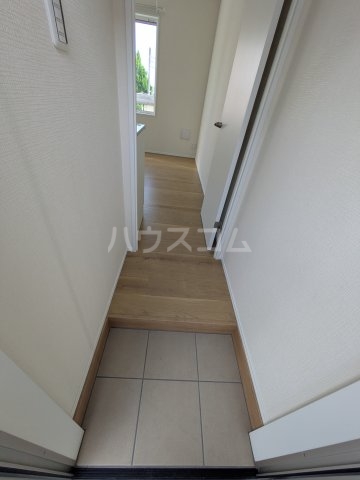 14/30 玄関