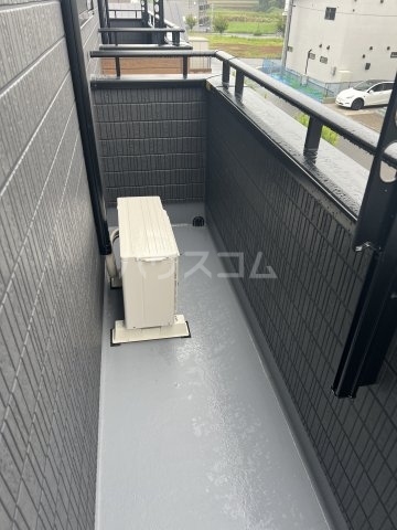 17/27 バルコニー