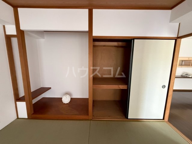 13/30 収納