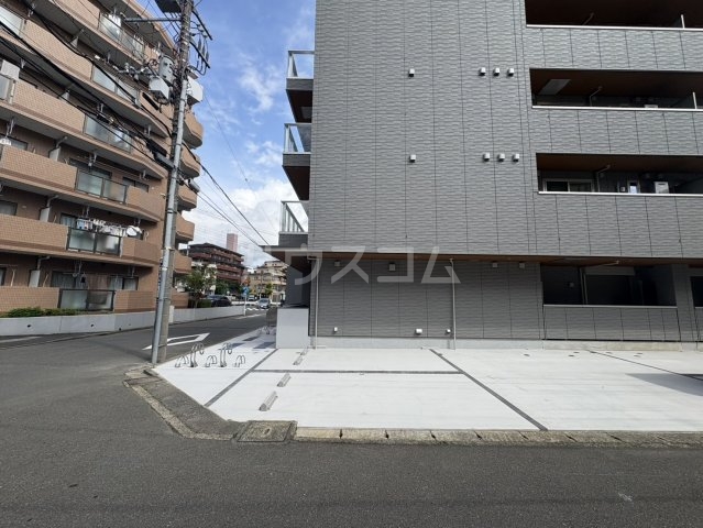 24/28 駐車場