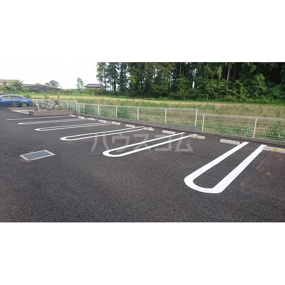 22/30 駐車場