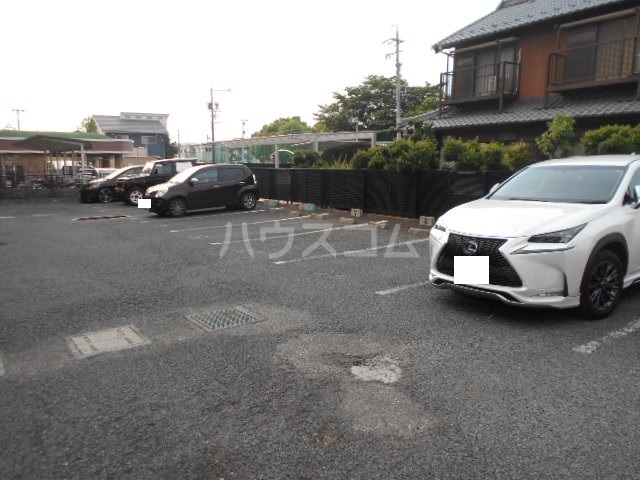 19/26 駐車場