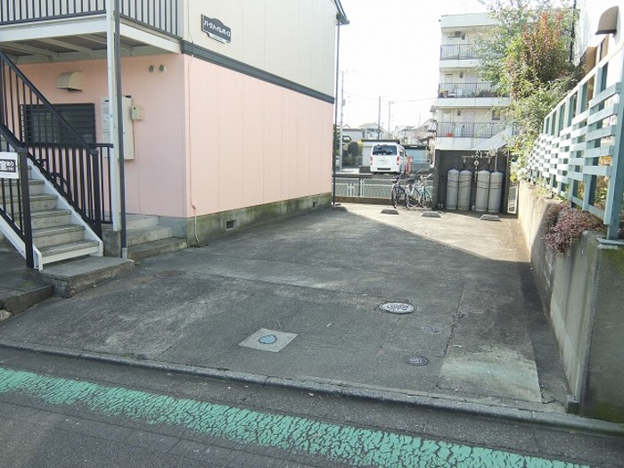3/7 駐車場