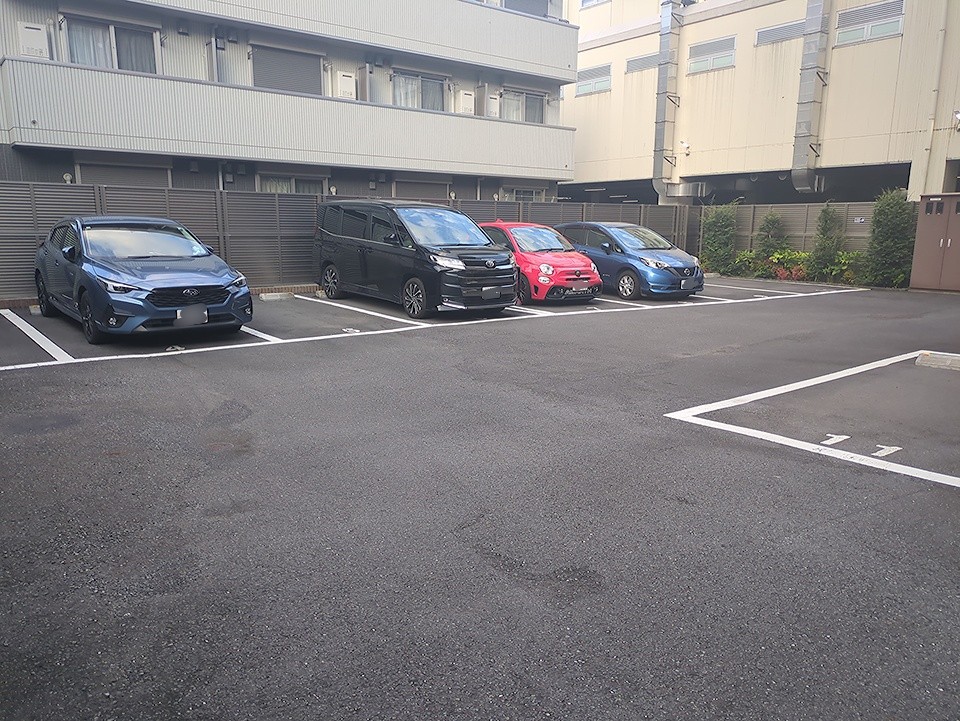 16/26 駐車場