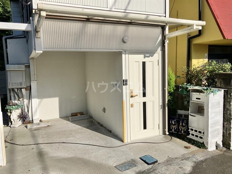 15/21 駐車場