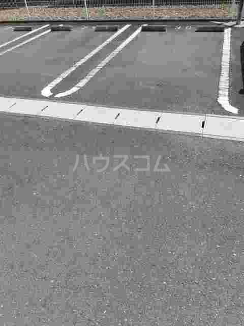 15/16 駐車場