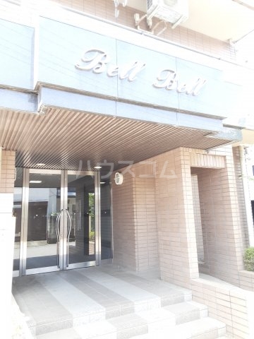 26/30 エントランス