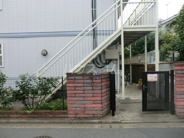 19/29 エントランス