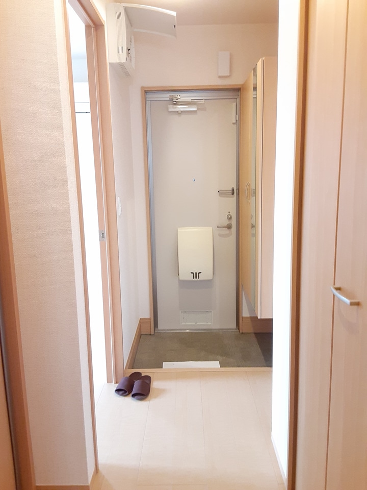 13/30 玄関