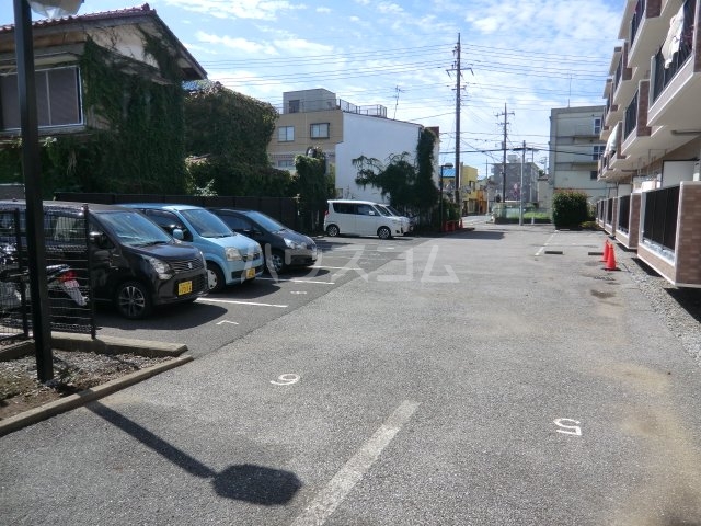 21/30 駐車場