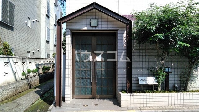 14/15 エントランス