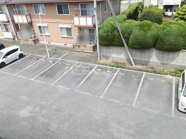 17/27 駐車場