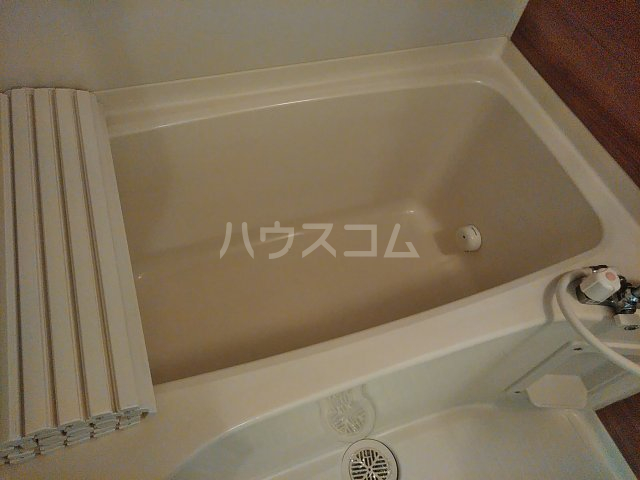 13/30 浴室