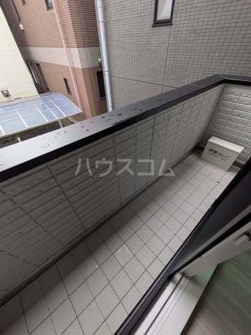 23/30 バルコニー