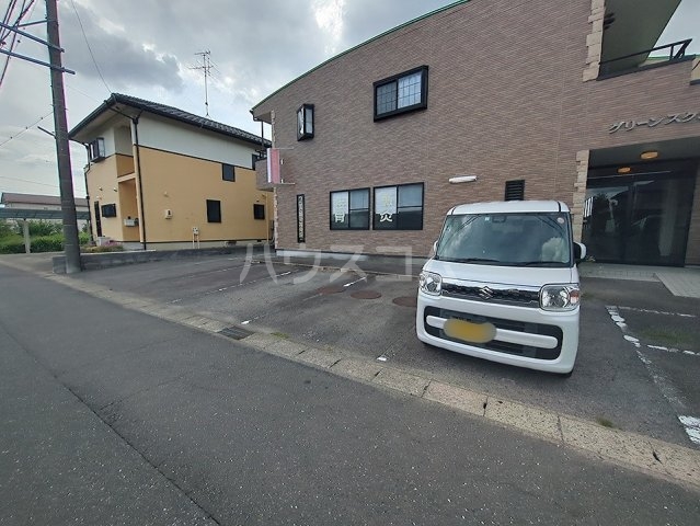 21/27 駐車場