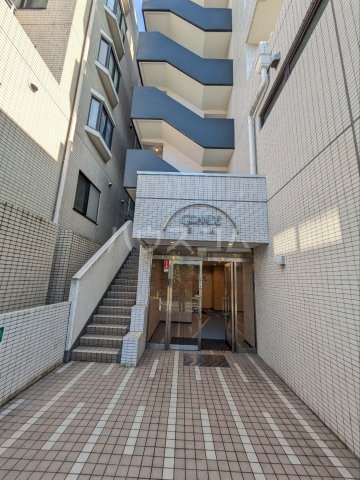 29/30 エントランス