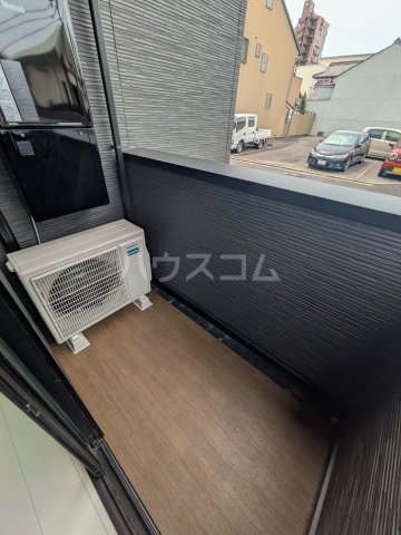 19/30 バルコニー
