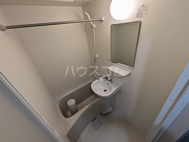 17/30 浴室