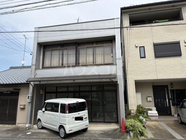 2/30 外観