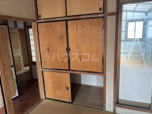 13/30 収納
