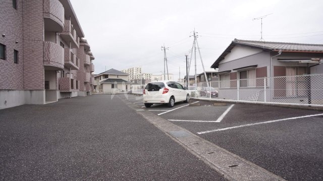20/26 駐車場