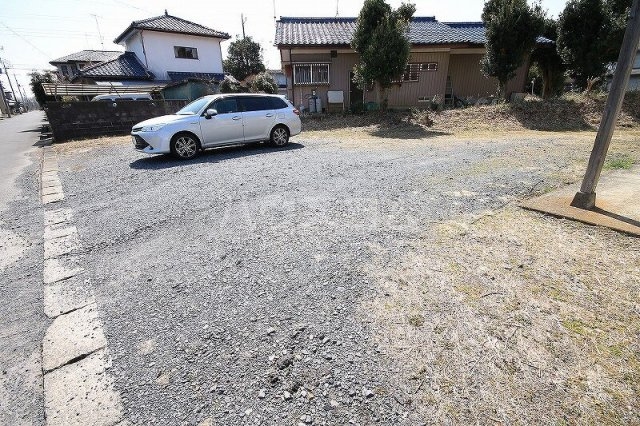 18/19 駐車場