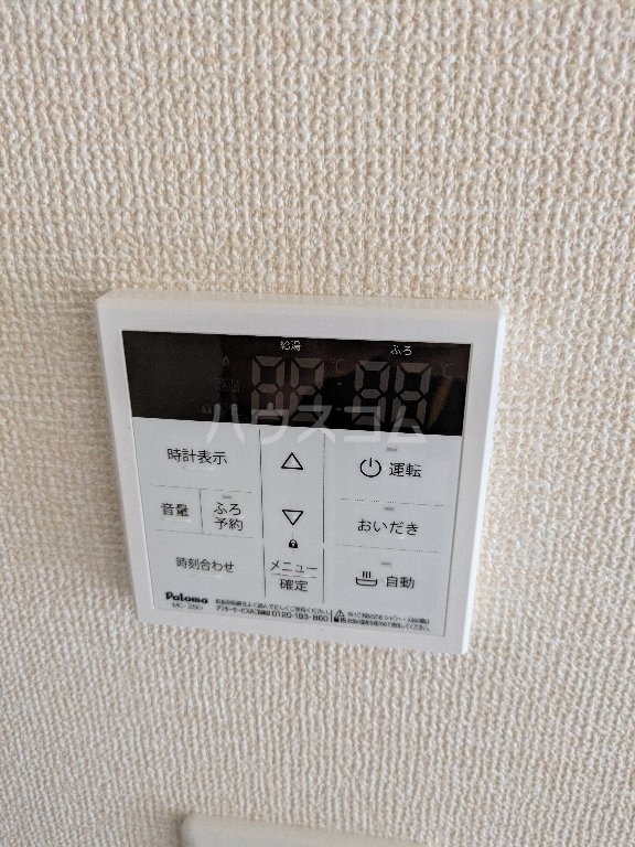27/30 エントランス
