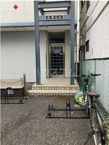 14/16 エントランス