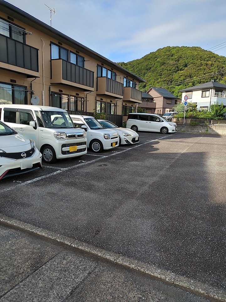 21/25 駐車場