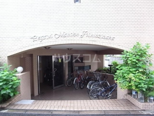 2/3 エントランス