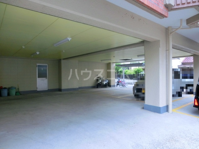 22/26 駐車場