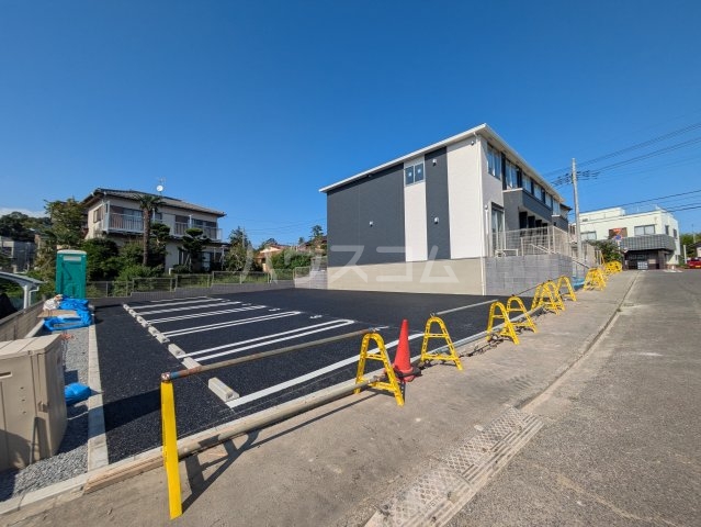 27/30 駐車場
