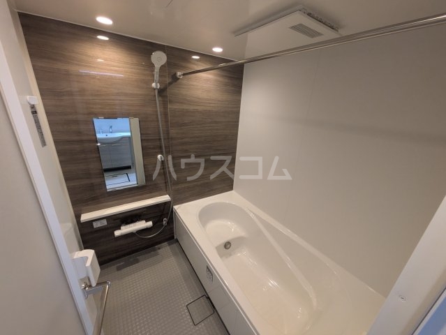 16/30 浴室