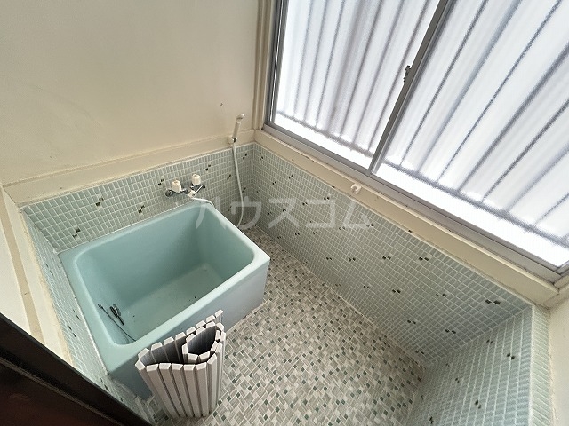 13/28 浴室