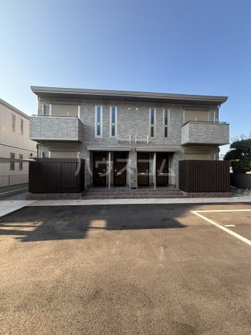 27/30 駐車場