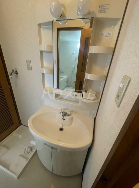 20/30 洗面