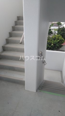 20/28 エントランス