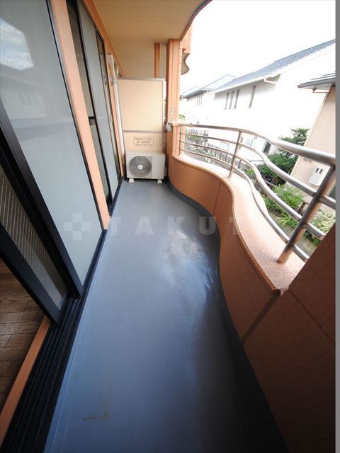 19/27 バルコニー